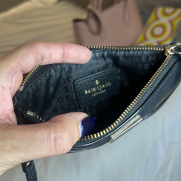 Black Kate spade wristlet - Picture 2 of 4